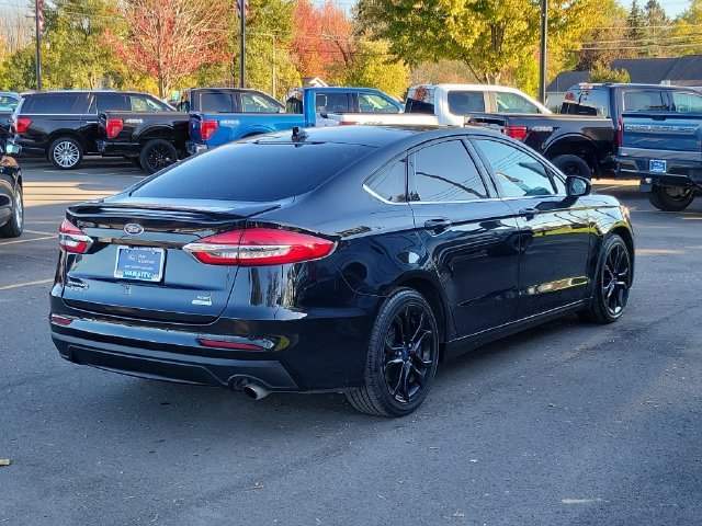 Used 2020 Black Metallic Ford SE image 7