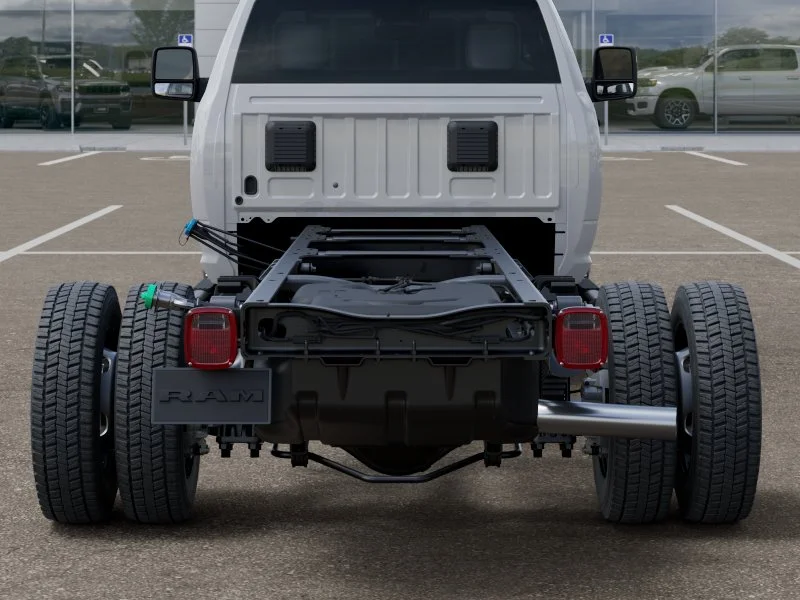 New 2025 Bright White Clearcoat RAM Tradesman image 48