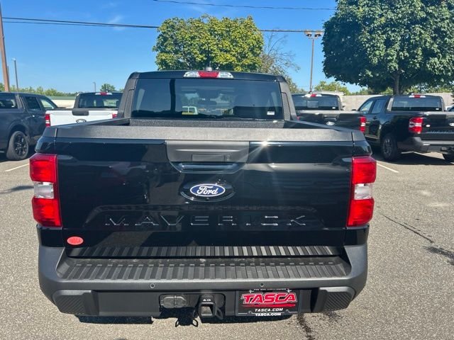 New 2026 Shadow Black Ford XLT image 6