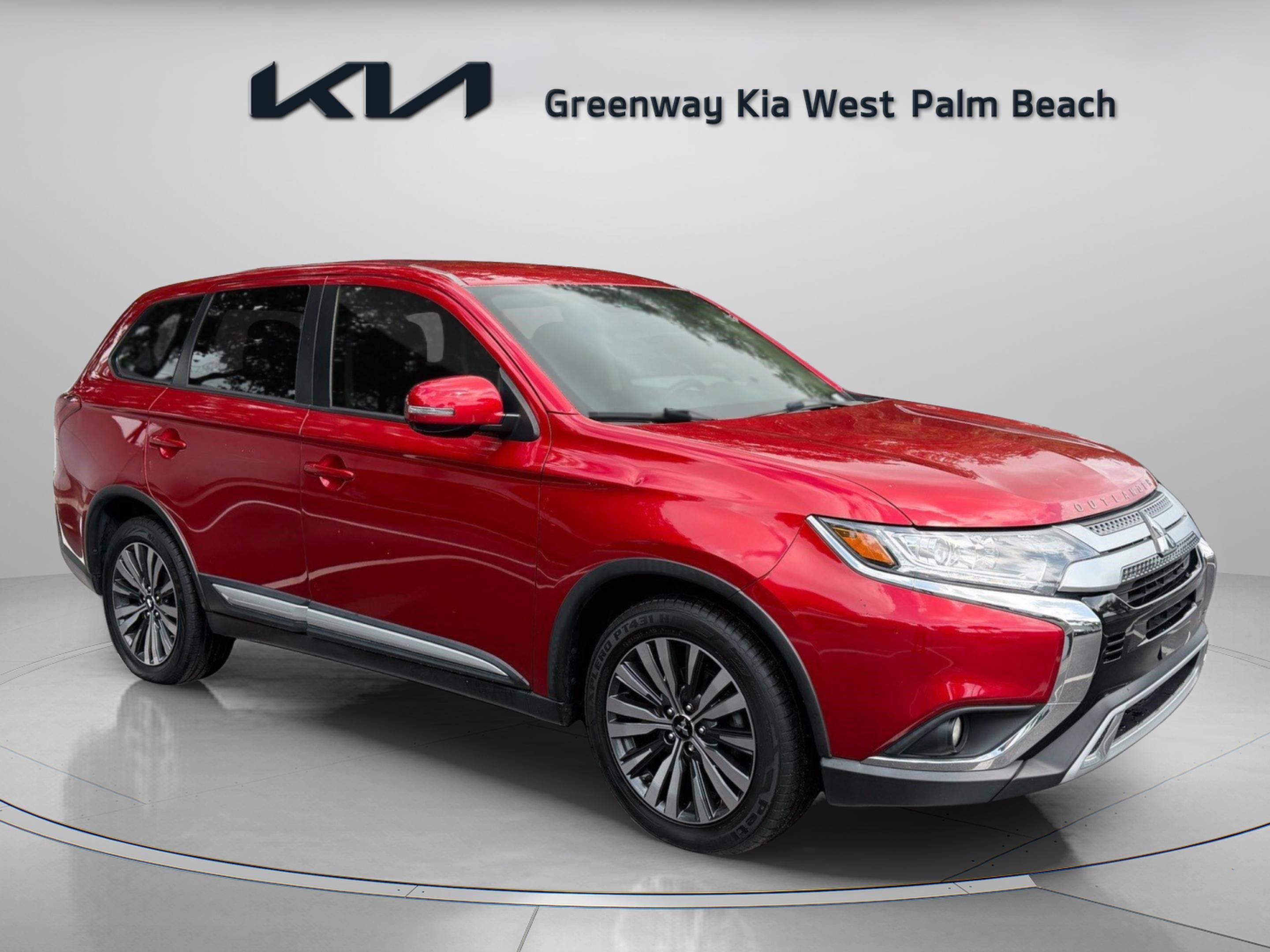 2020 Mitsubishi Outlander SE FWD's photo