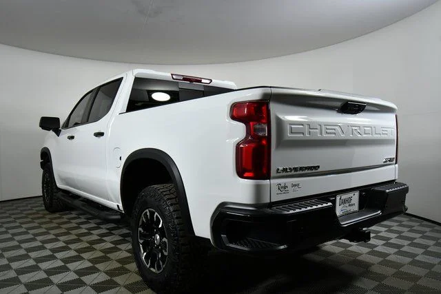 2025 Chevrolet Silverado 1500 ZR2 - Photo 13