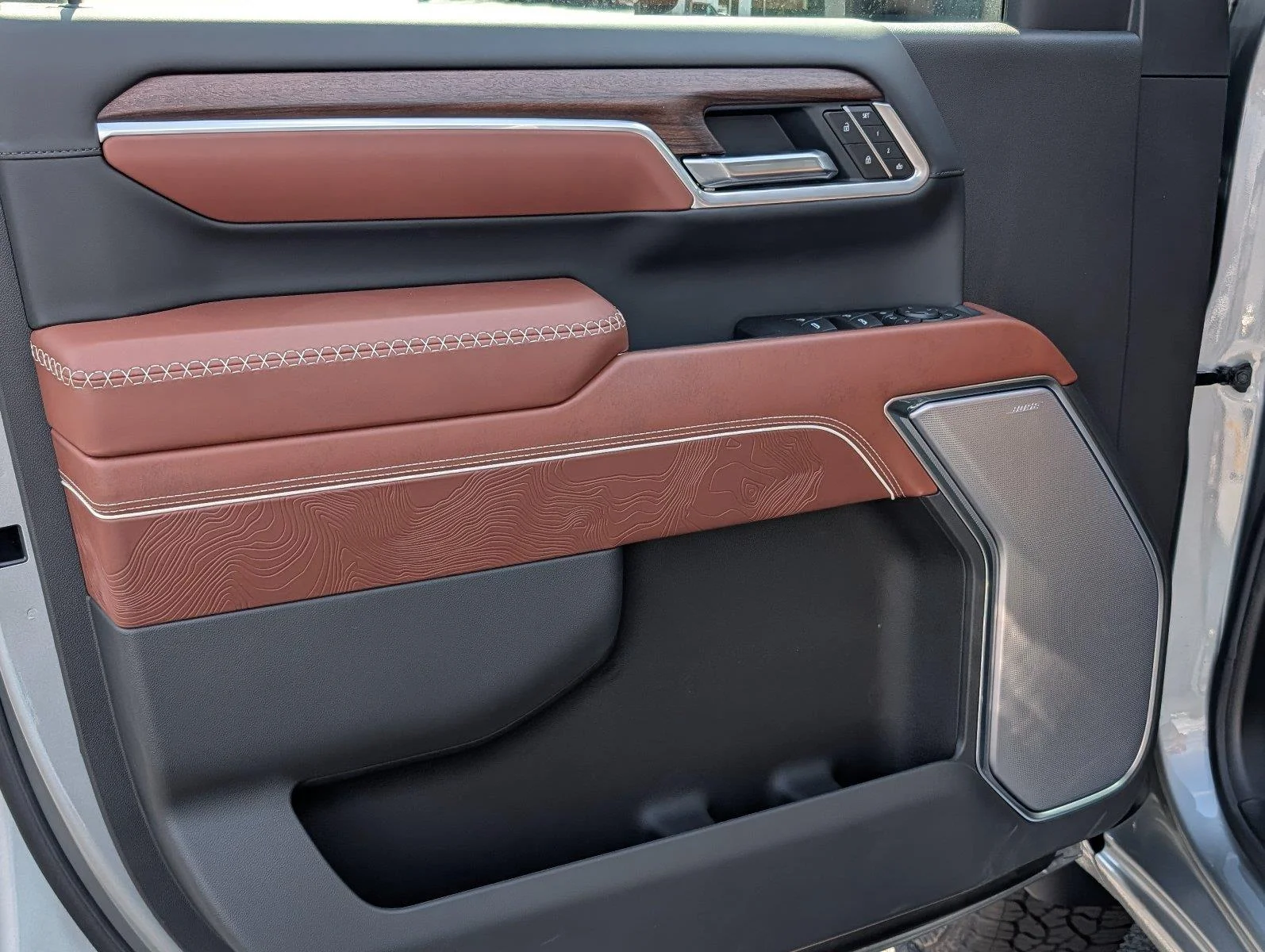 New 2026 Sterling Metallic GMC Denali Ultimate image 15