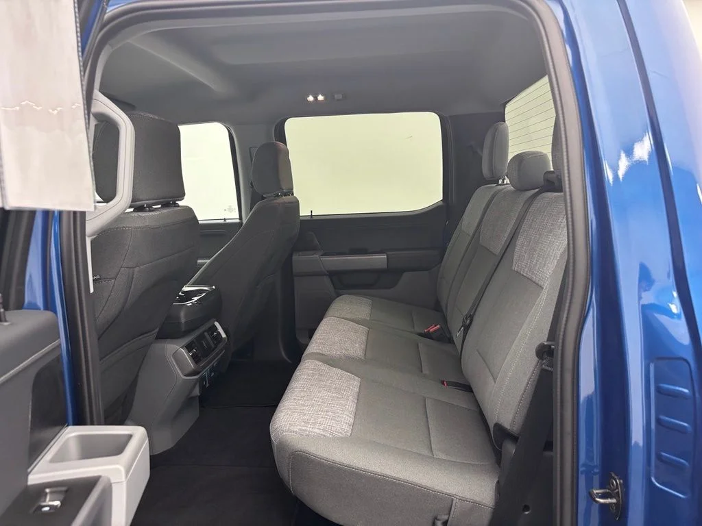 Used 2023 Blue Ford XLT image 35
