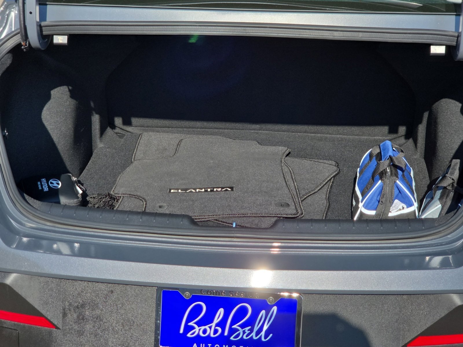 2025 Hyundai Elantra Blue - Photo 17