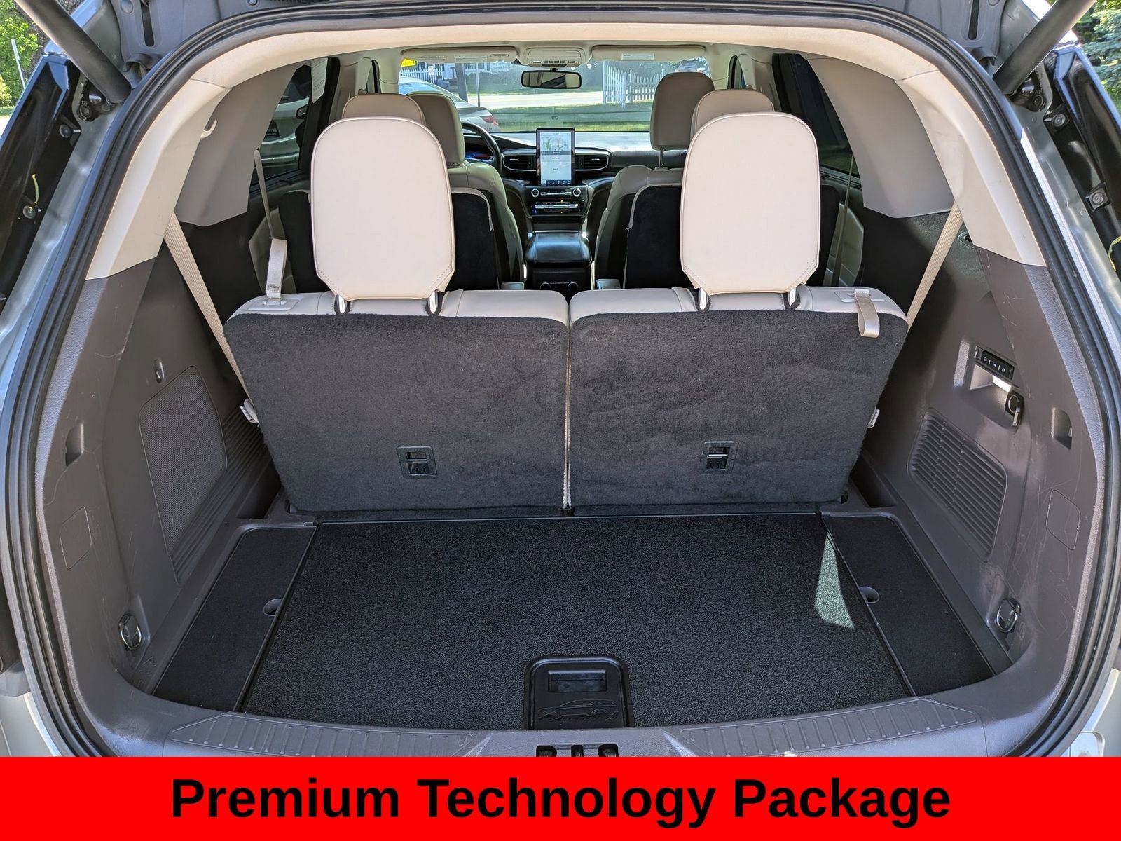 Used 2020 Silver Spruce Metallic Ford Platinum image 11