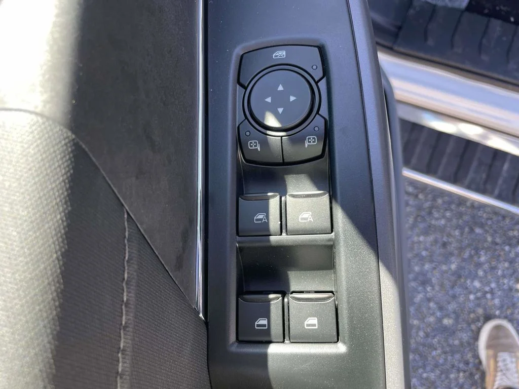 New 2026 Oxford White Ford XLT image 16