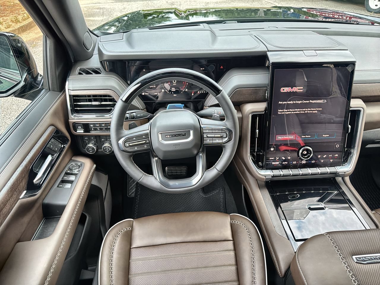 2026 GMC Yukon Denali Ultimate - Photo 10