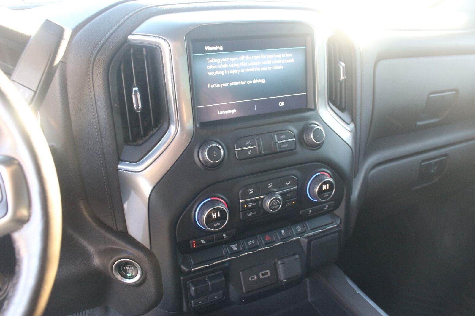 Used 2022 SUMMIT WHITE Chevrolet LT image 23