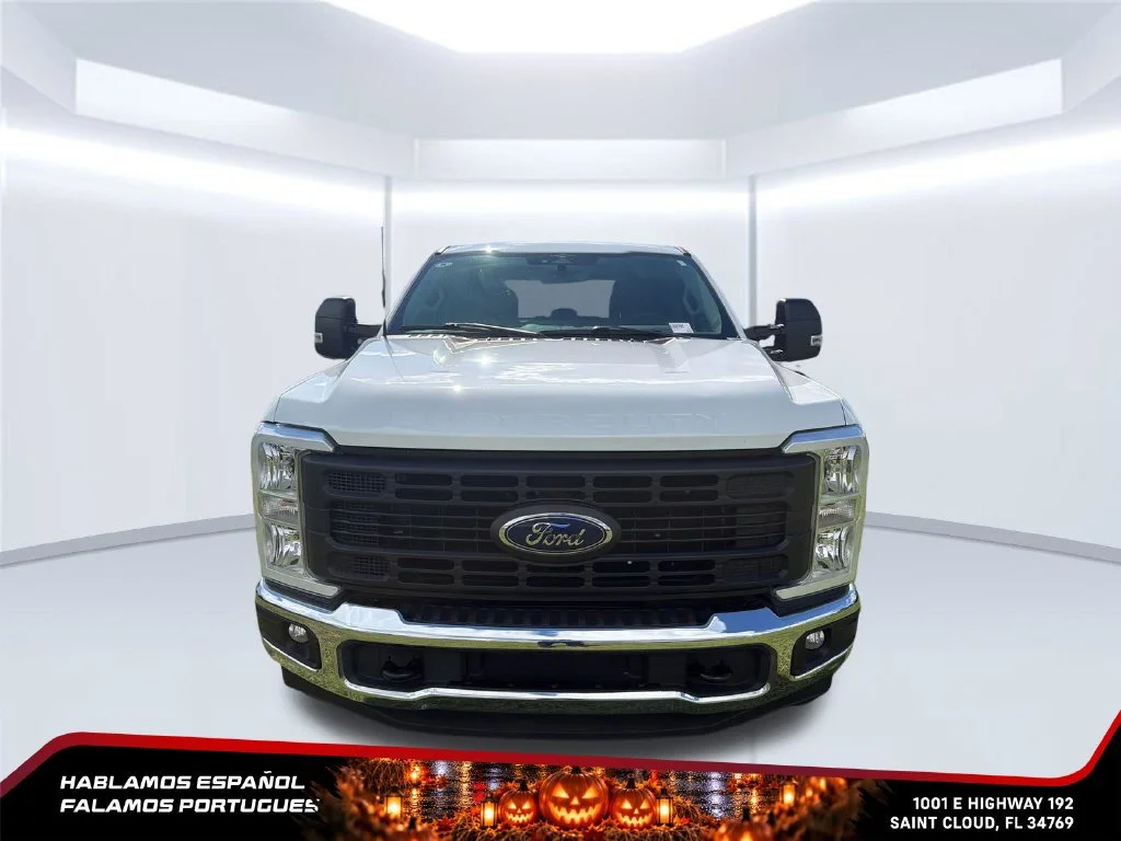 Used 2023 White Ford XL image 8