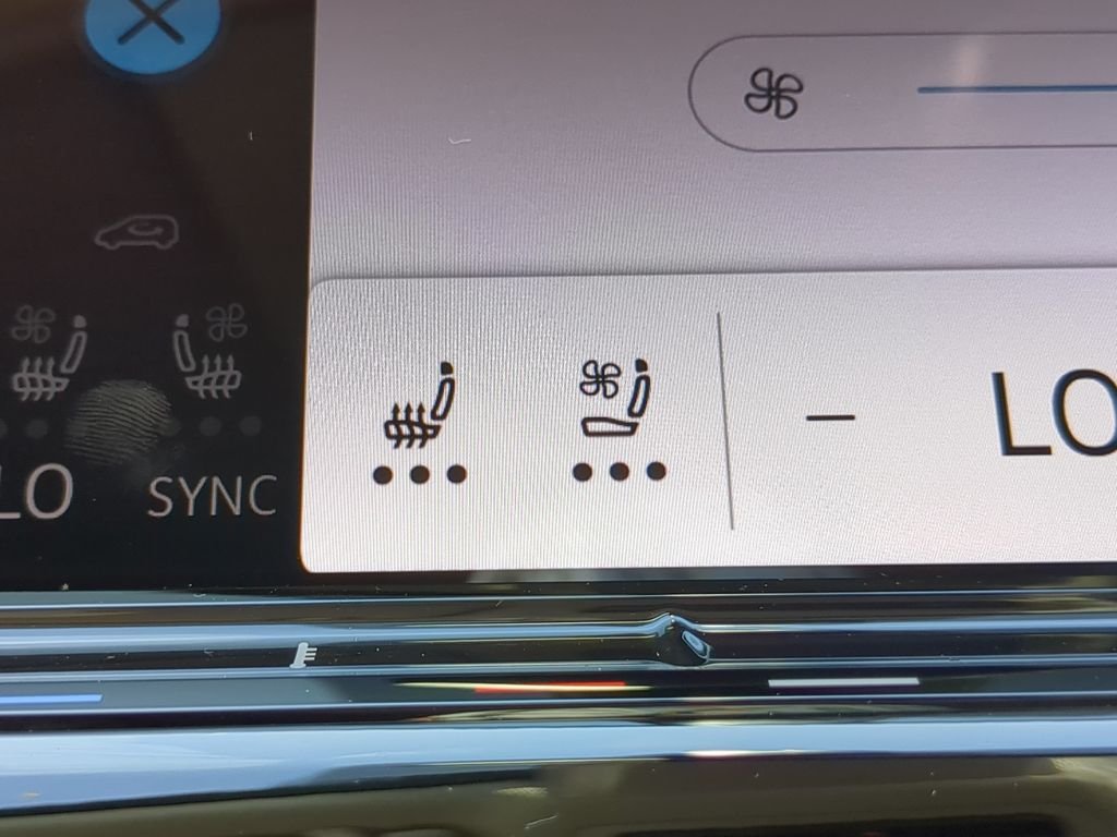 New 2026 Gray Volkswagen SE w/Technology image 25