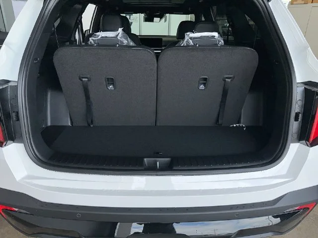 New 2026 Glacial White Pearl Kia X-Line SX Prestige AWD image 29