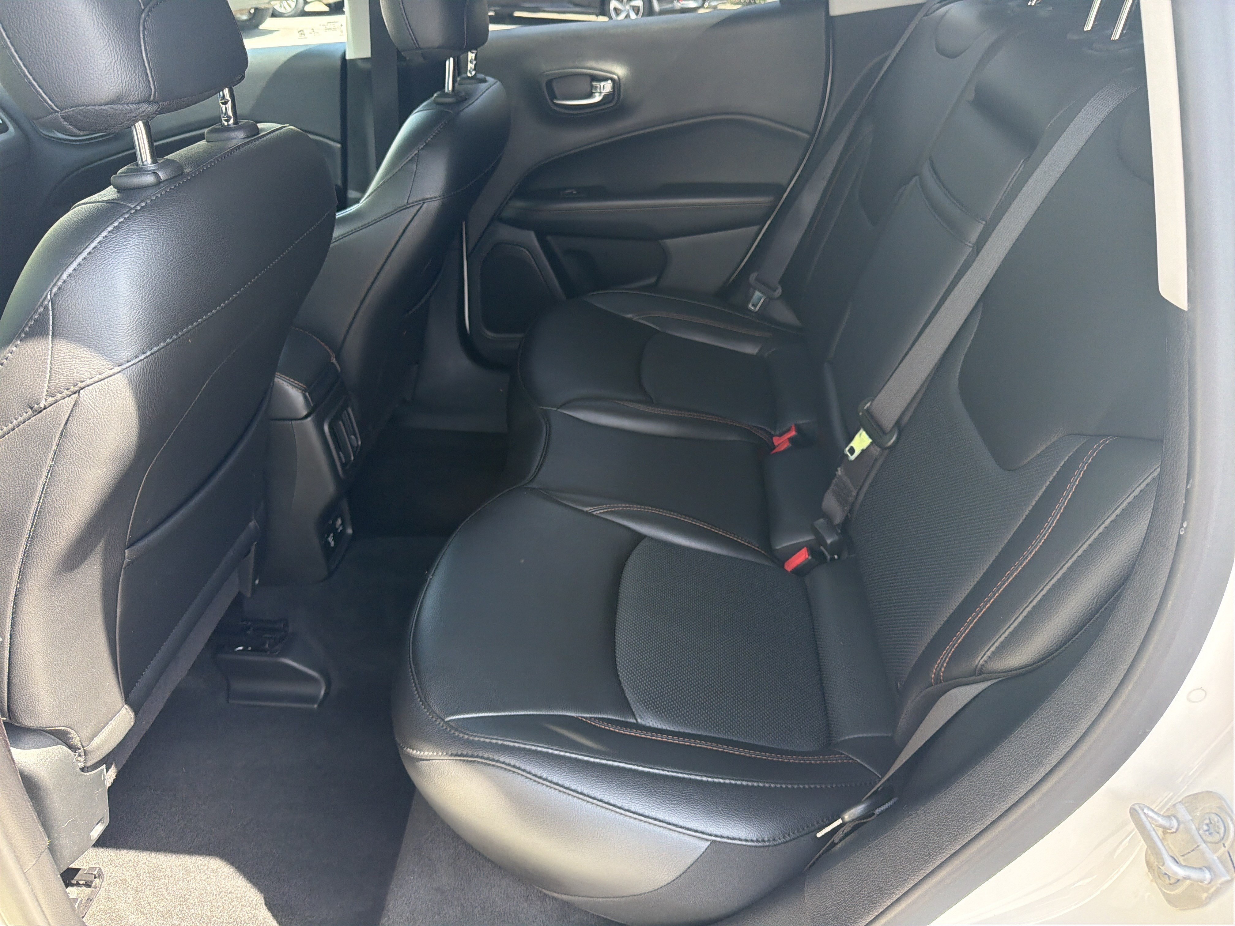 Used 2019 White Clearcoat Jeep Limited image 24