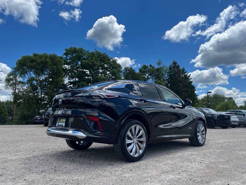 Used 2025 Ebony Twilight Metallic Buick Avenir image 9