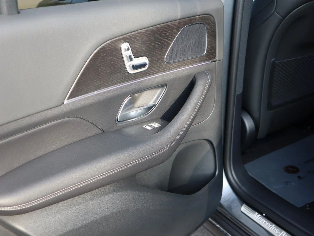 Used 2026 Selenite Grey Metallic Mercedes-Benz GLE 350 image 21