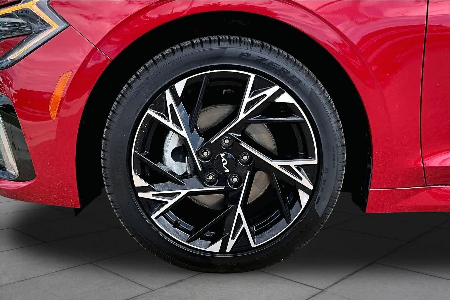 2026 Kia K5 GT-Line - Photo 11