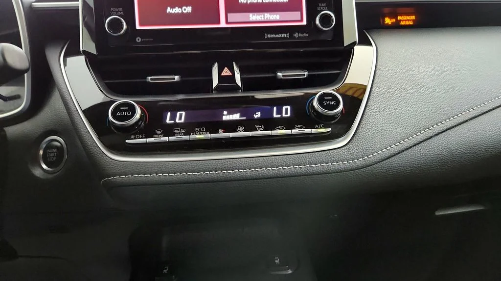 Used 2019 Blue Toyota SE image 30
