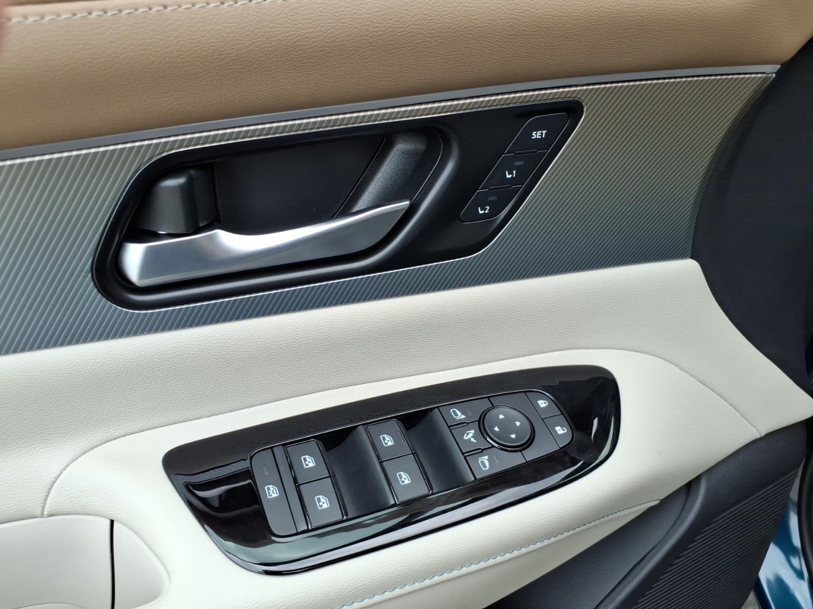 New 2026 Aurora Blue Pearl Metallic / Super Black Two-tone Nissan Platinum image 12