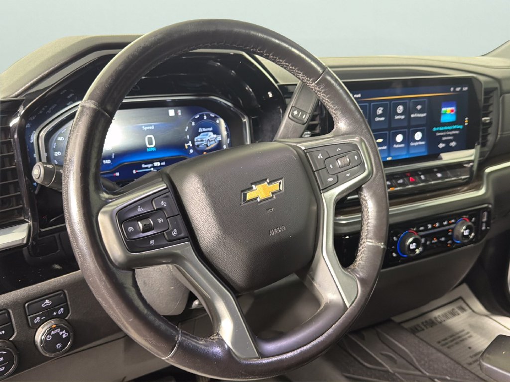 Used 2022 SUMMIT WHITE Chevrolet LT image 22
