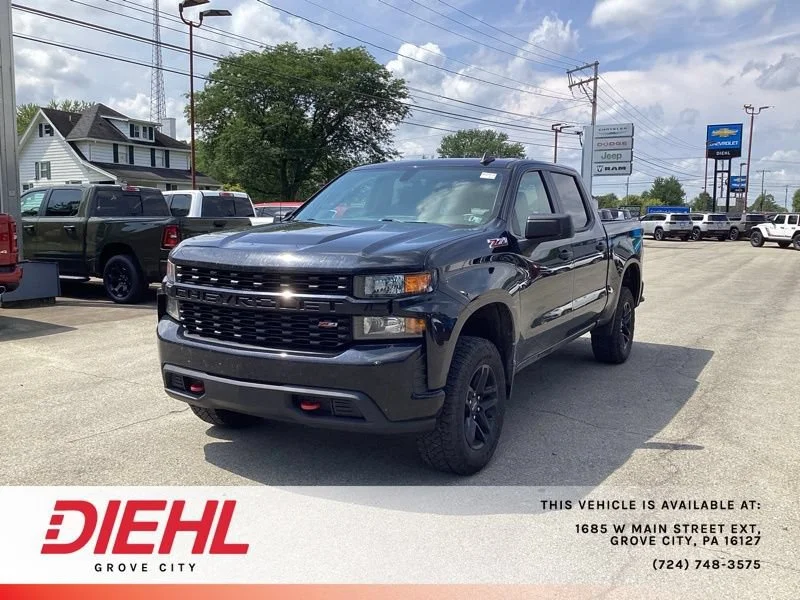 Used 2021 BLACK Chevrolet Custom Trail Boss image 3