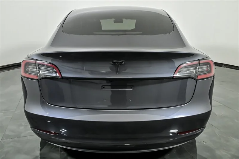 Used 2023 GRAY Tesla  image 8