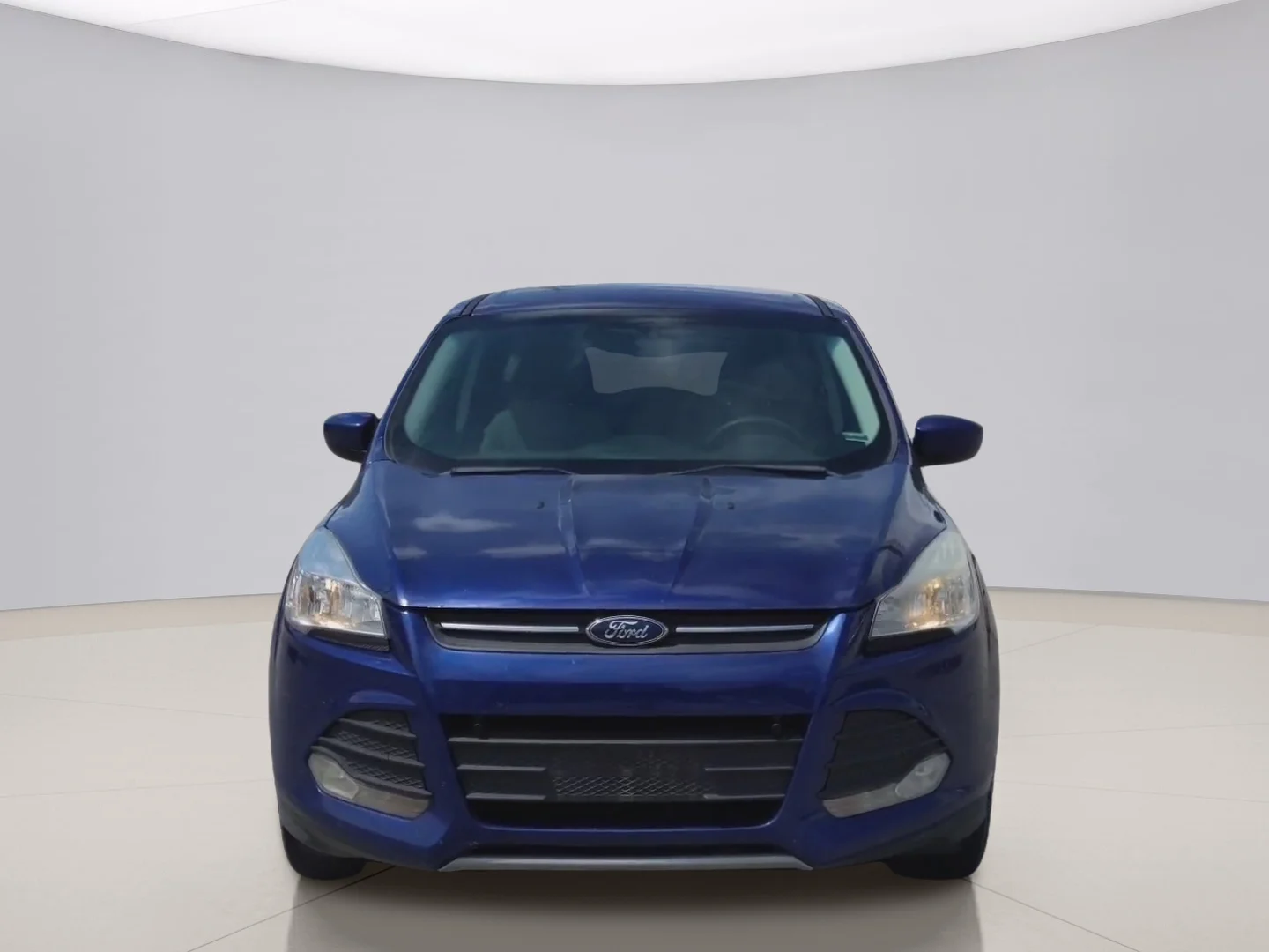 Used 2016 Blue Ford SE image 2