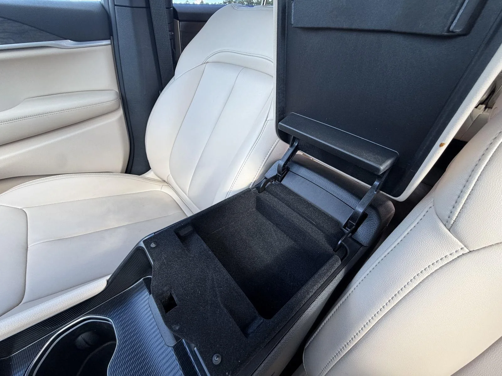 Used 2025 Silver Zynith Jeep Limited image 14