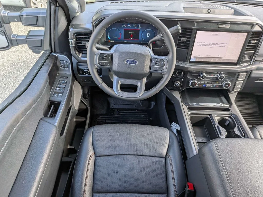 New 2026 Oxford White Ford F-250® Lariat® image 15