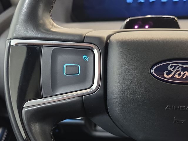 Used 2025 White Ford Platinum image 16