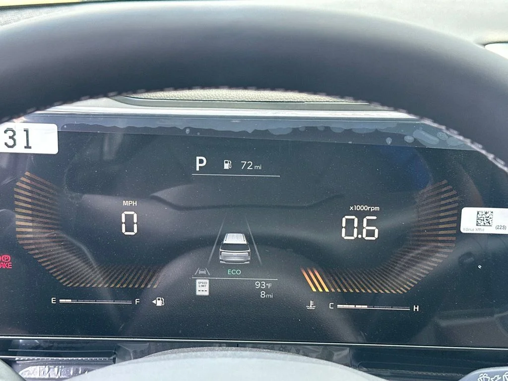 New 2027 White Kia LXS image 9