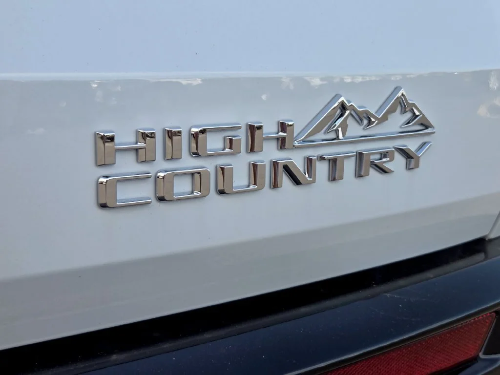 New 2026 Polar White Tricoat Chevrolet High Country image 36