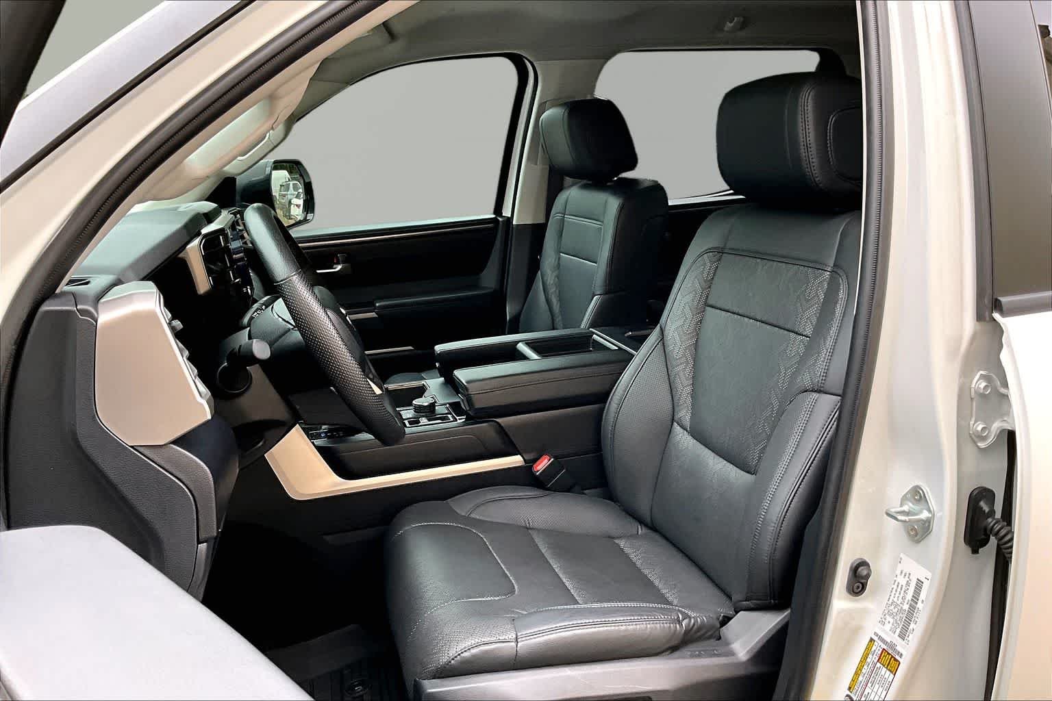 Used 2024 Ice Cap Toyota SR5 image 8