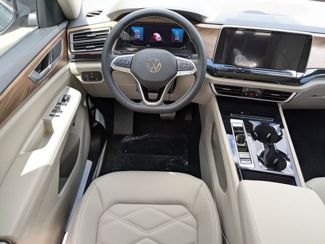 2026 Volkswagen Atlas SE w/Tech - Photo 17