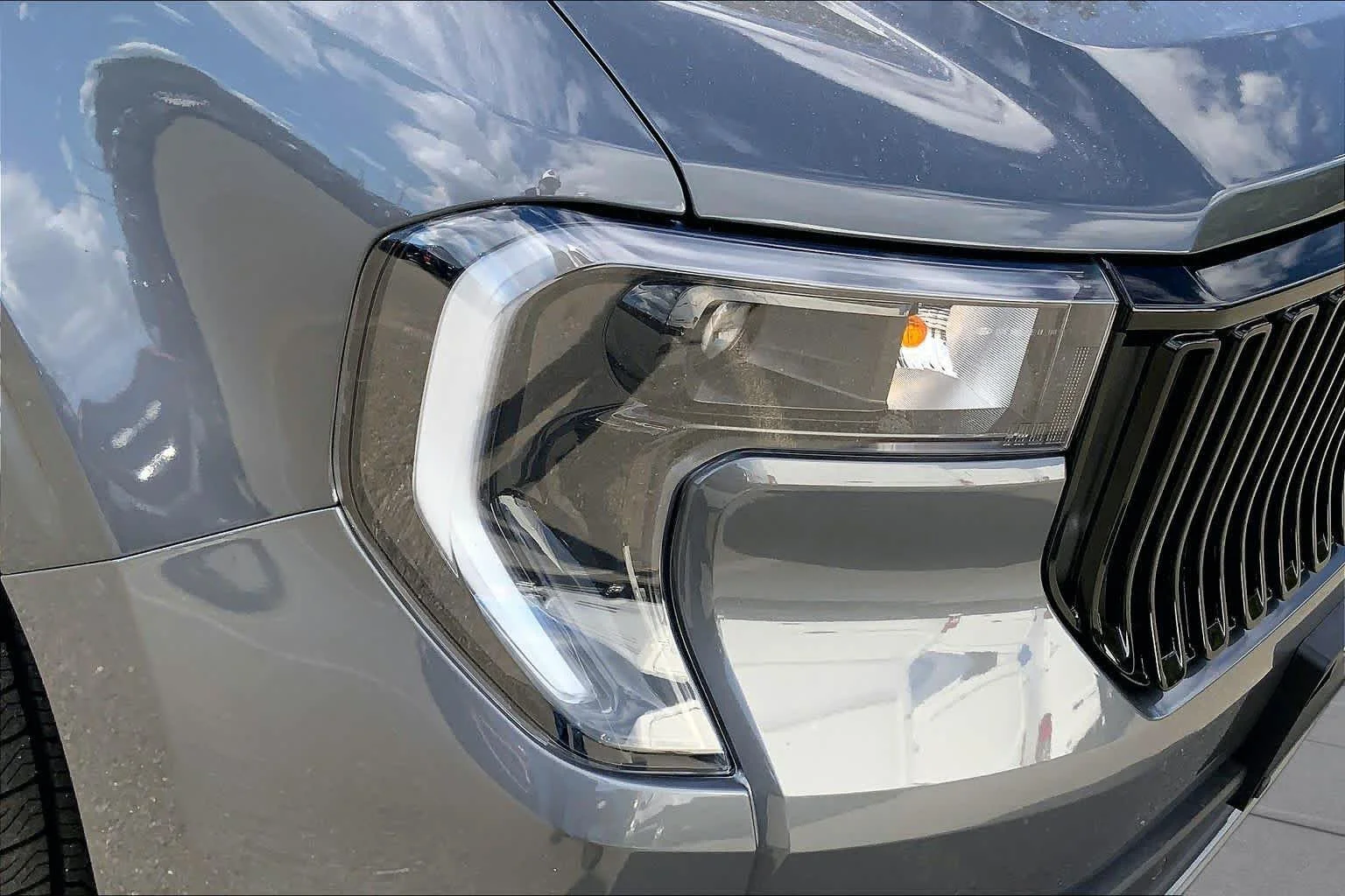 New 2026 Carbonized Gray Metallic Ford Lobo™ image 16