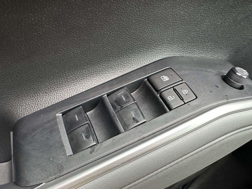 Used 2024  Toyota XLE image 36