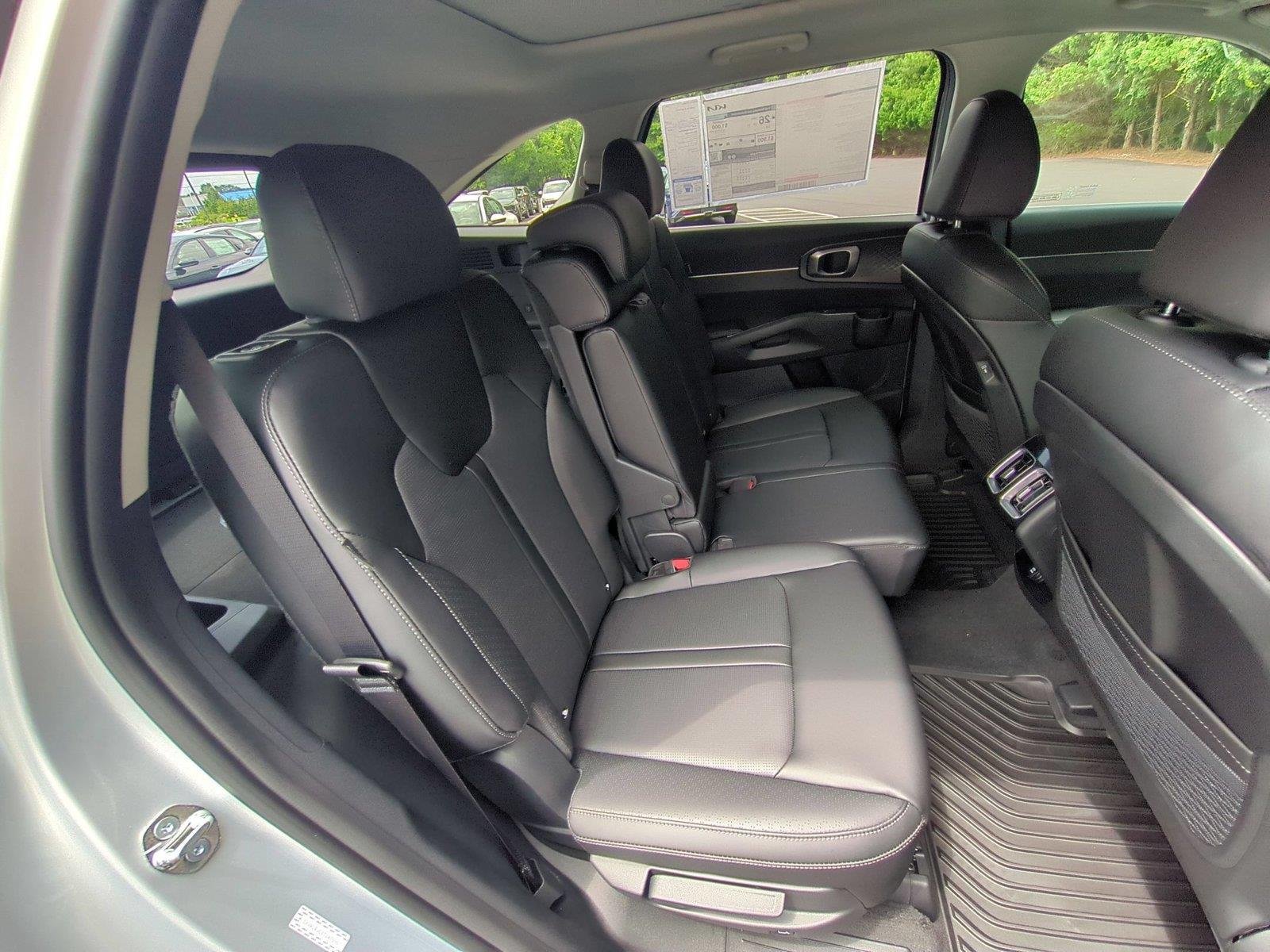 New 2026 Ivory Silver Kia S image 37