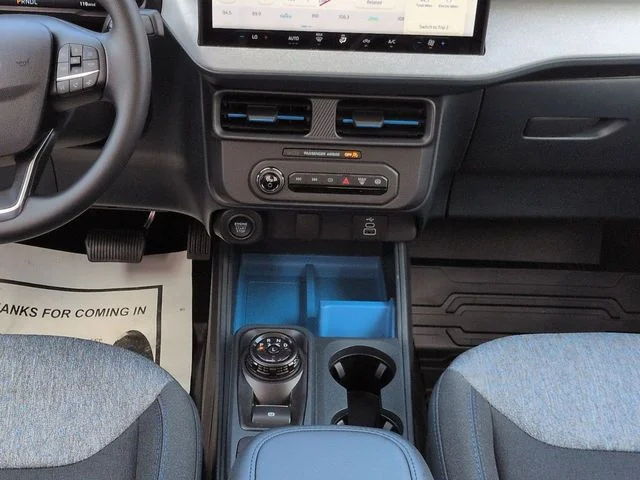 New 2026 Oxford White Ford XLT image 19
