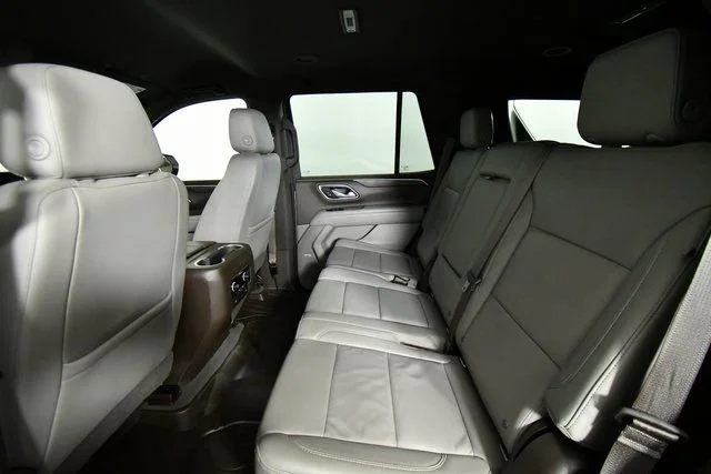 Used 2021 Summit White Chevrolet Z71 image 24