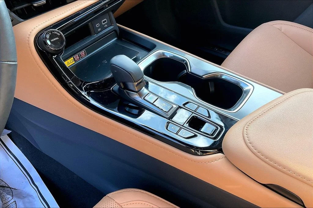Used 2025 Black Lexus 350 Premium image 19