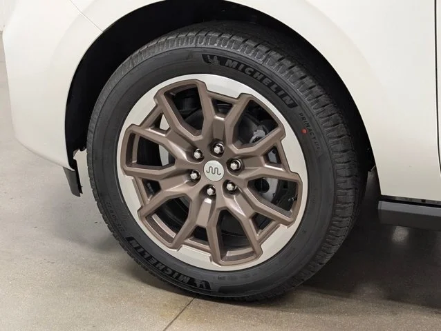 New 2027 Star White Metallic Tri-Coat Ford King Ranch® image 37