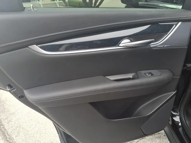 Used 2025 Stellar Black Metallic Cadillac Premium Luxury image 11