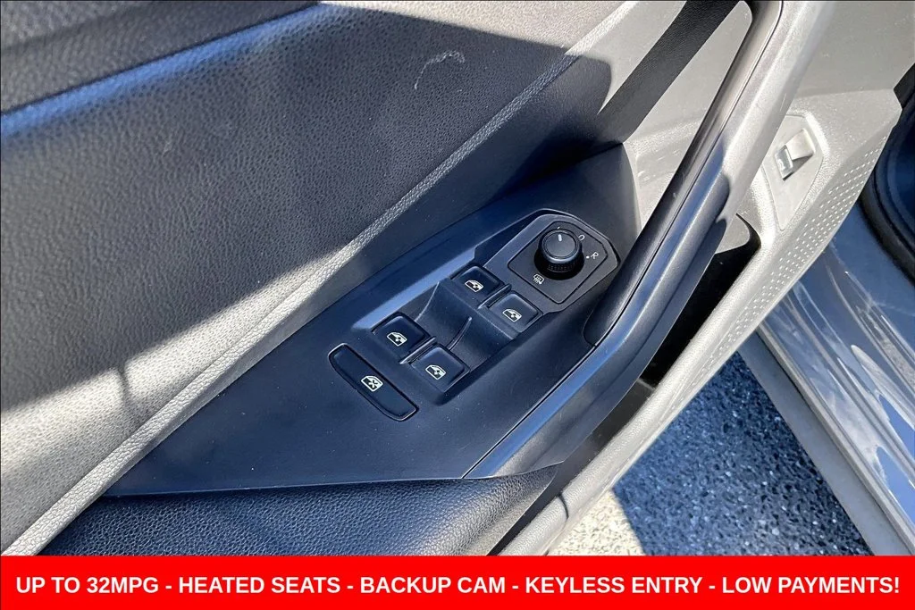 Used 2019  Volkswagen 2.0T S image 25