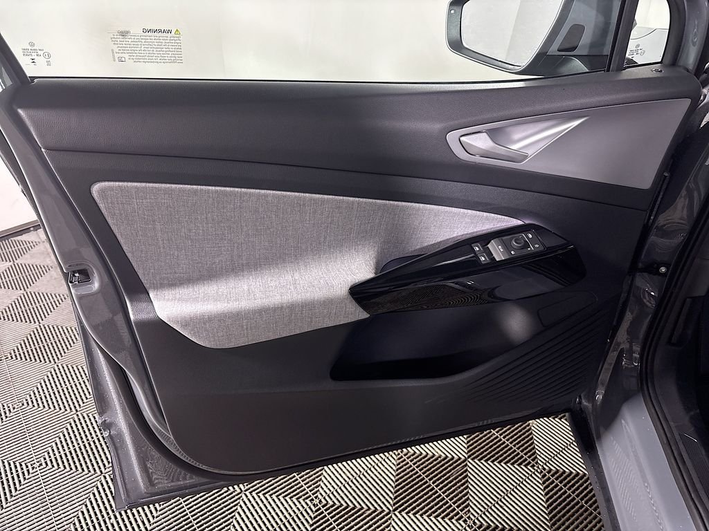 New 2025 Pure Gray Volkswagen Pro image 10