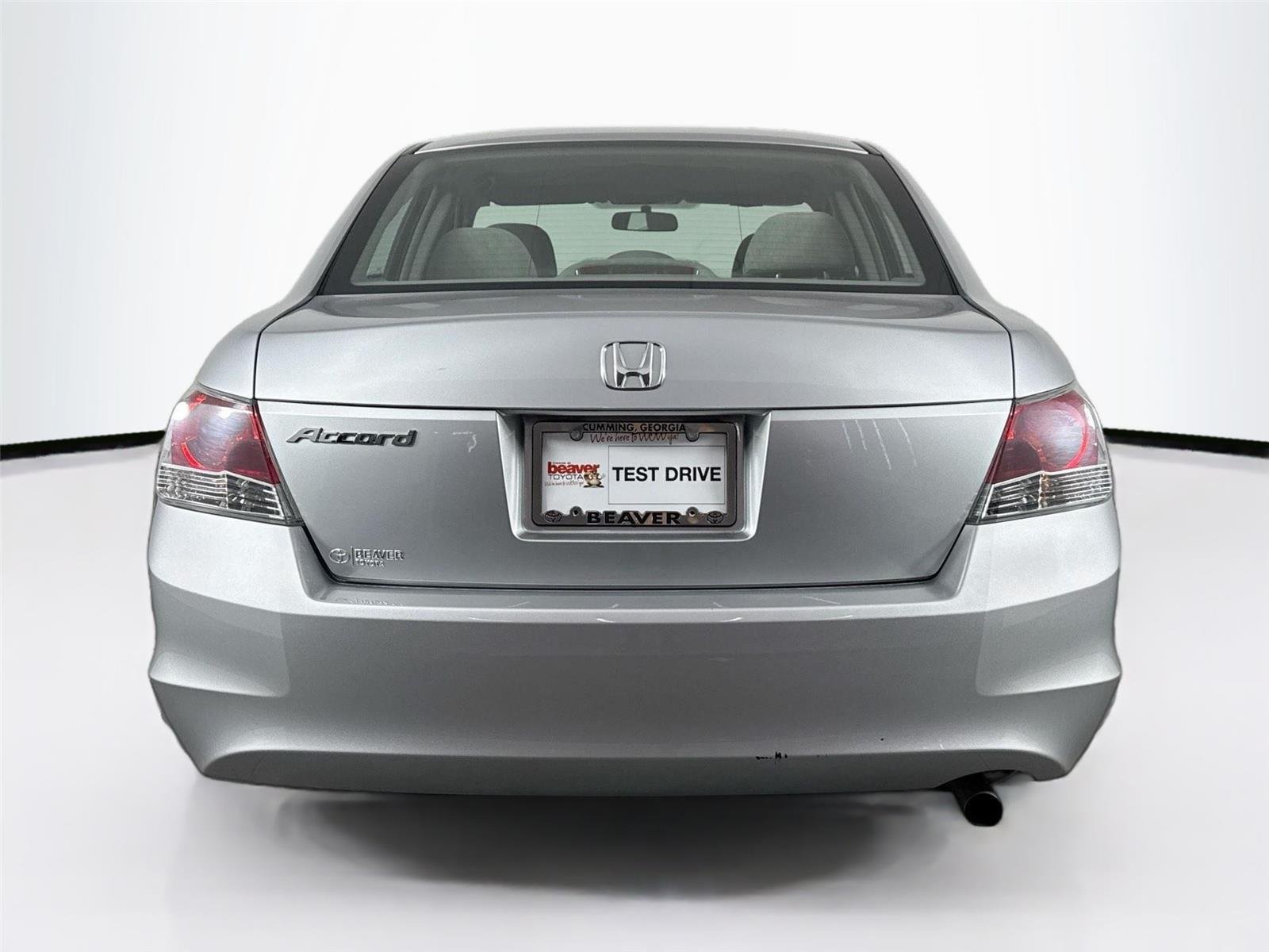 Used 2009 Alabaster Silver Metallic Honda LX image 10
