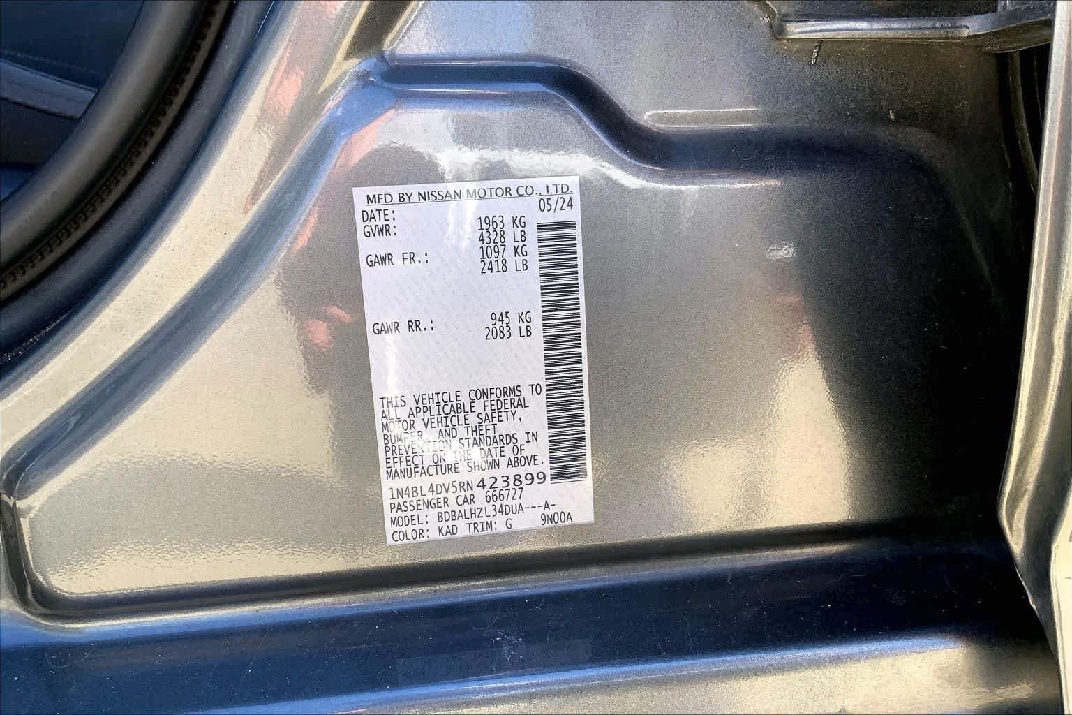 Used 2024 Gun Metallic Nissan 2.5 SV image 33