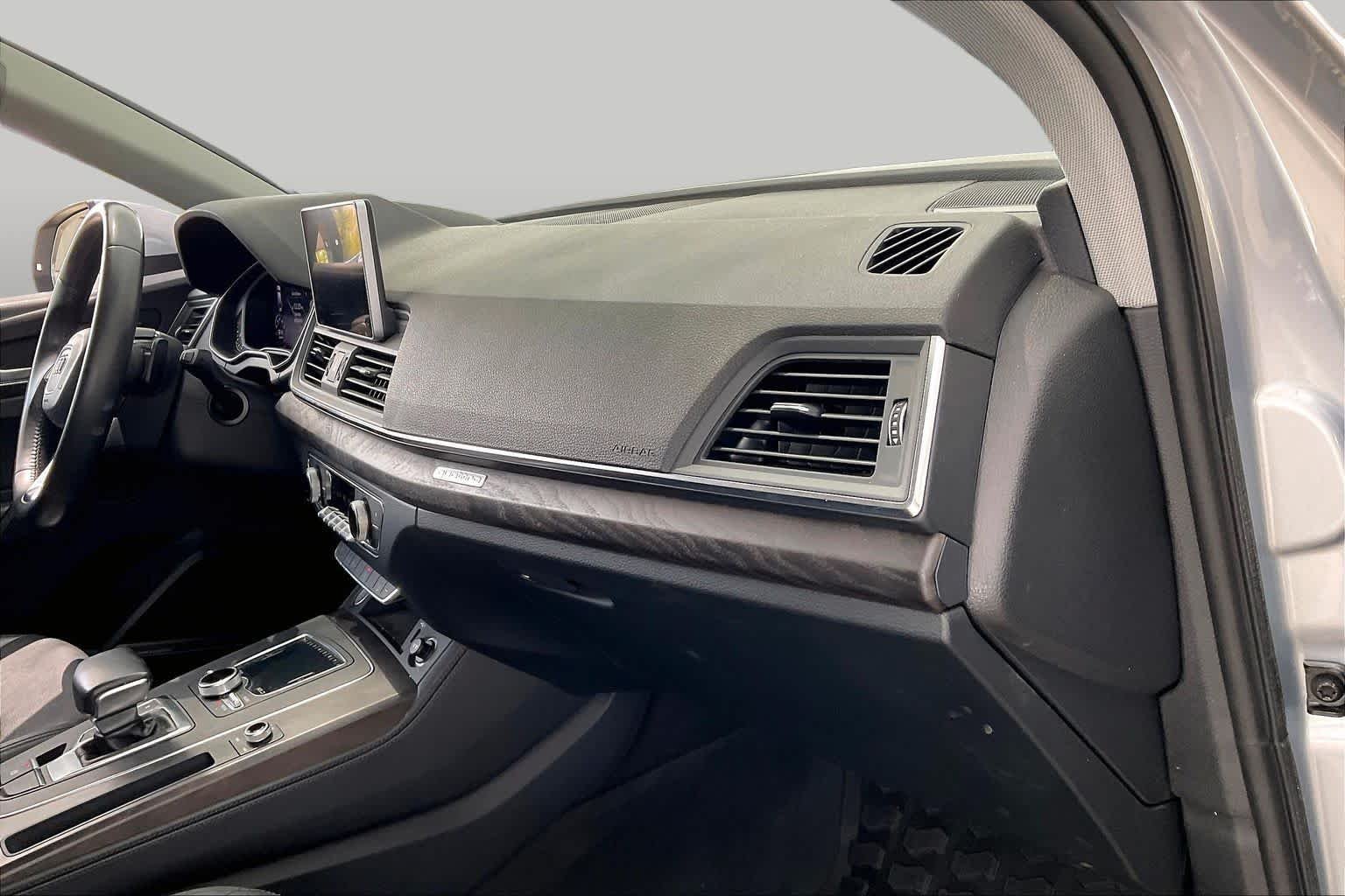 Used 2019 Florett Silver Metallic Audi Premium Plus image 19
