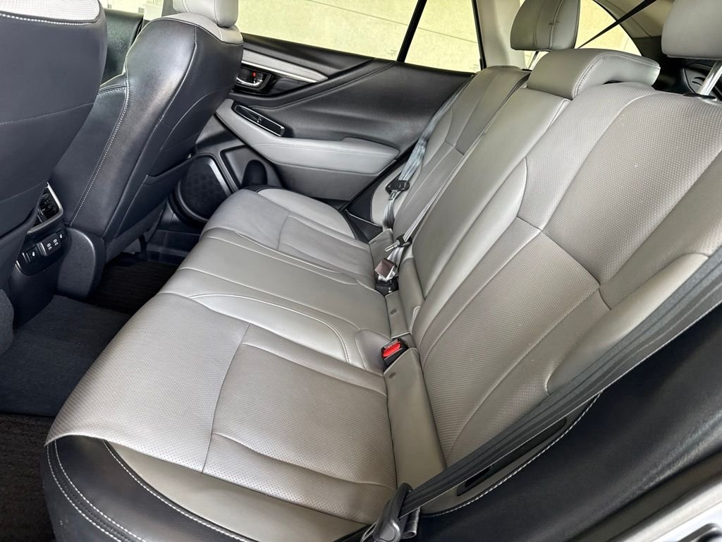 Used 2020 Ice Silver Metallic Subaru Limited image 22