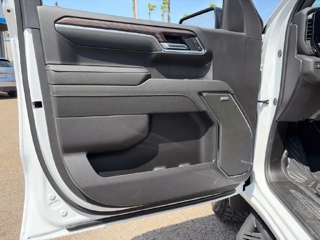 New 2026 Summit White Chevrolet LT Trail Boss image 16