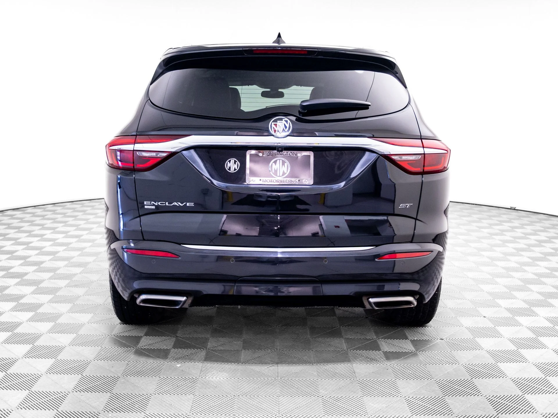 Used 2021 Black Buick Essence image 4