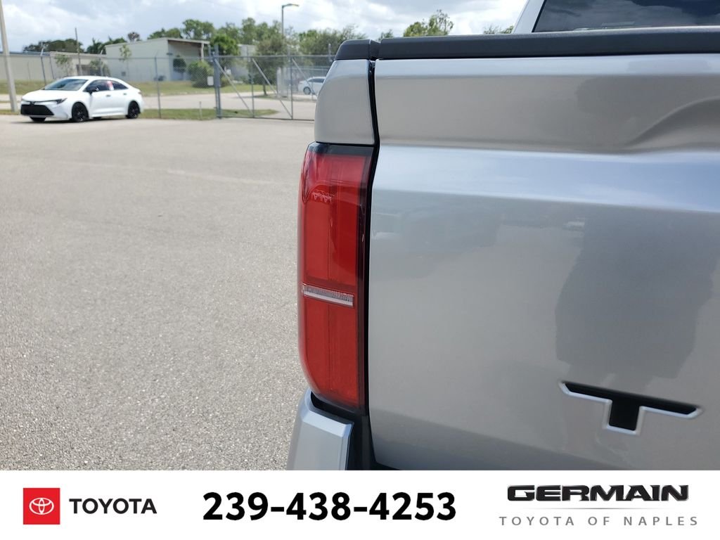 2025 Toyota Tacoma SR5 - Photo 14