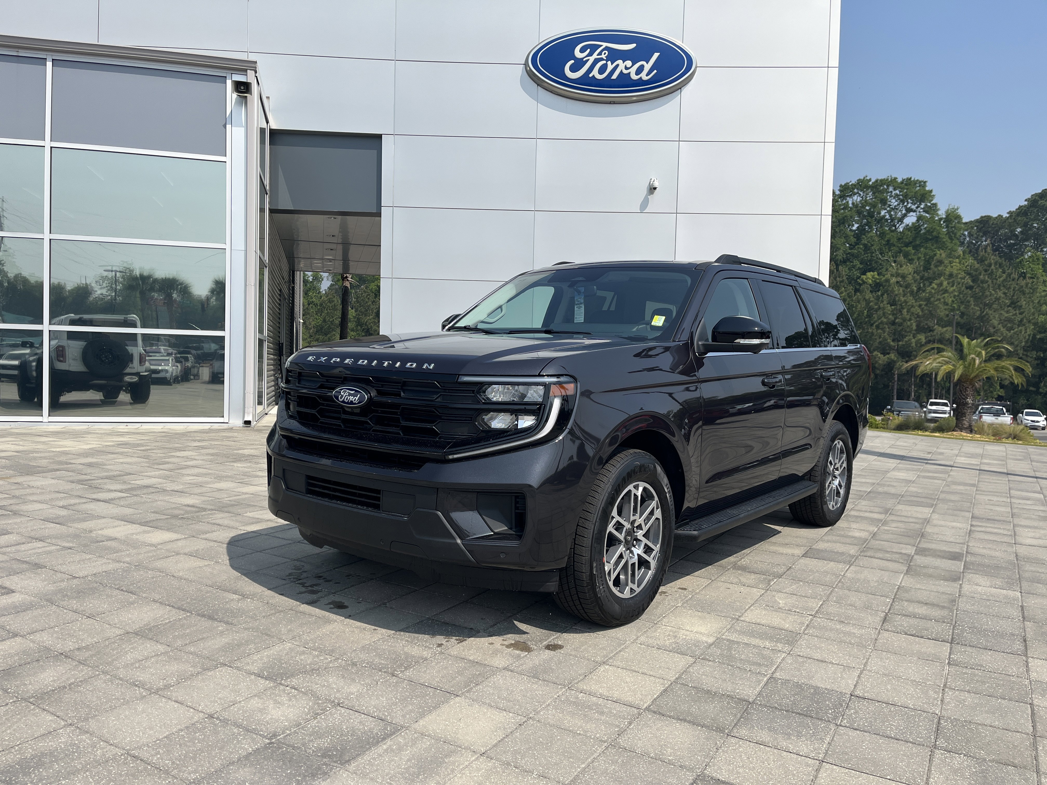 New 2026 Dark Matter Gray Metallic Ford Active image 2
